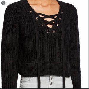 💗Kendall & Kylie Lace Up Cropped Sweater💗